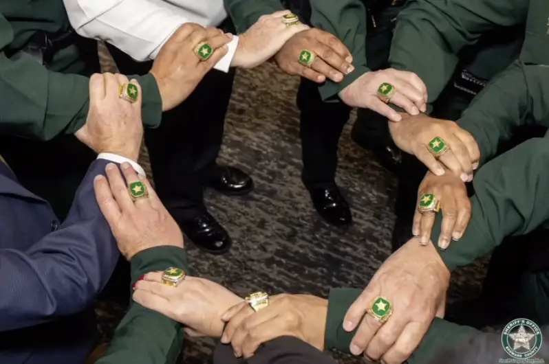 Sheriff Tony gives luxurious gold rings to his ‘executive directors’; Says no public money spent, won’t say who paid